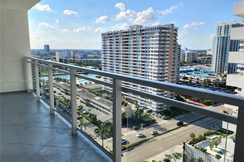 Купить кондоминиум в Халландейл-Бич, Флорида 2 спальни, 115.94м2, № 2018765 - фото 7