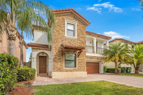 House in Homestead, Florida 5 bedrooms, 246.75 sq.m. № 1770873 - photo 2