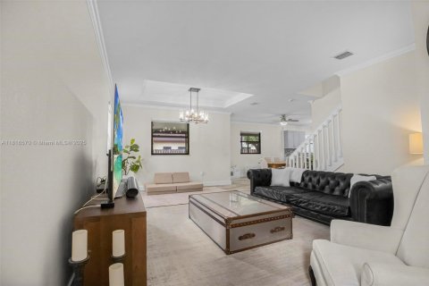 House in Homestead, Florida 5 bedrooms, 246.75 sq.m. № 1770873 - photo 5
