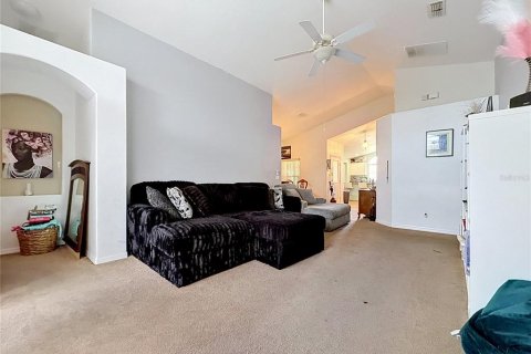 Villa ou maison à vendre à Davenport, Floride: 4 chambres, 162.58 m2 № 2224639 - photo 12