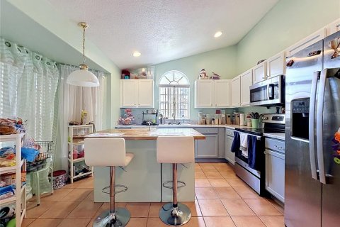 Villa ou maison à vendre à Davenport, Floride: 4 chambres, 162.58 m2 № 2224639 - photo 2