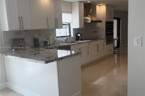 Touwnhouse à louer à Miami, Floride: 3 chambres, 114.83 m2 № 2001320 - photo 3