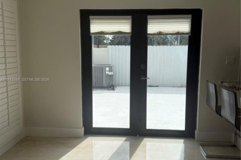 Touwnhouse à louer à Miami, Floride: 3 chambres, 114.83 m2 № 2001320 - photo 6