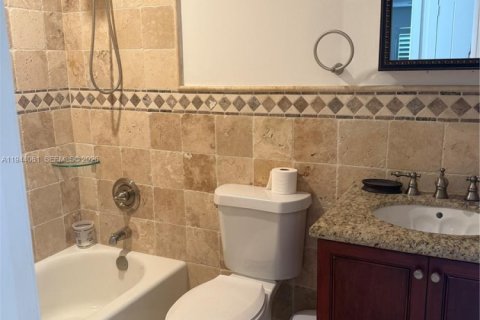 Touwnhouse à louer à Miami, Floride: 3 chambres, 114.83 m2 № 2001320 - photo 7