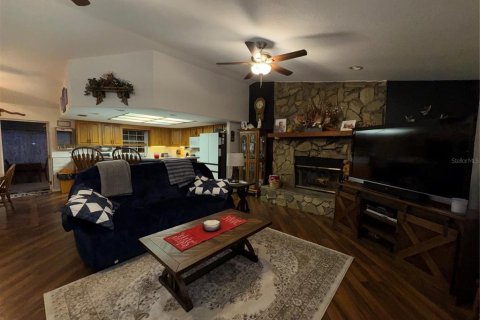 House in Frostproof, Florida 3 bedrooms, 199.74 sq.m. № 1911365 - photo 22
