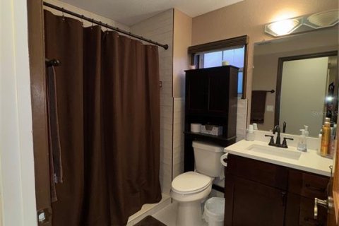 House in Frostproof, Florida 3 bedrooms, 199.74 sq.m. № 1911365 - photo 29