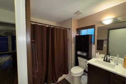 House in Frostproof, Florida 3 bedrooms, 199.74 sq.m. № 1911365 - photo 27