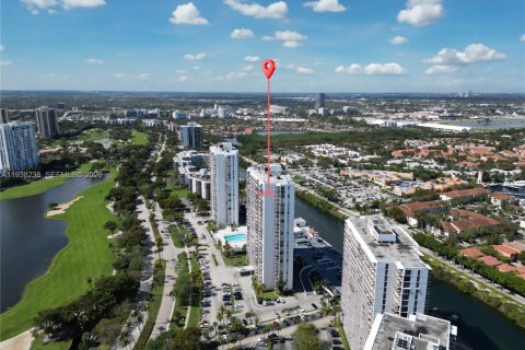 Copropriété à louer à Aventura, Floride: 2 chambres, 92.53 m2 № 1996269 - photo 4