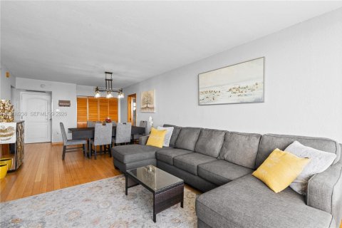 Copropriété à louer à Aventura, Floride: 2 chambres, 92.53 m2 № 1996269 - photo 16