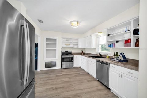 Casa en alquiler en Summerfield, Florida, 3 dormitorios, 134.8 m2 № 1901138 - foto 5