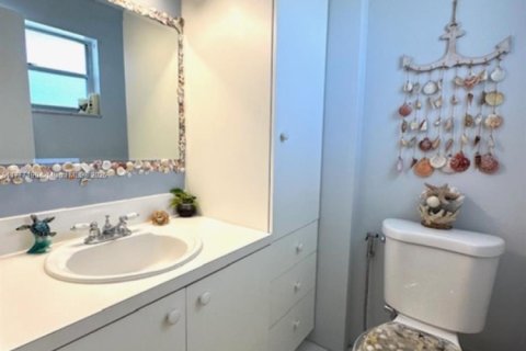 Condo in Hallandale Beach, Florida, 1 bedroom  № 1864205 - photo 11