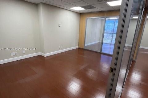 Propiedad comercial en venta en Hollywood, Florida № 1932965 - foto 9