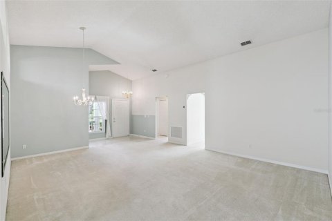 Villa ou maison à vendre à Clermont, Floride: 2 chambres, 160.16 m2 № 2420052 - photo 5