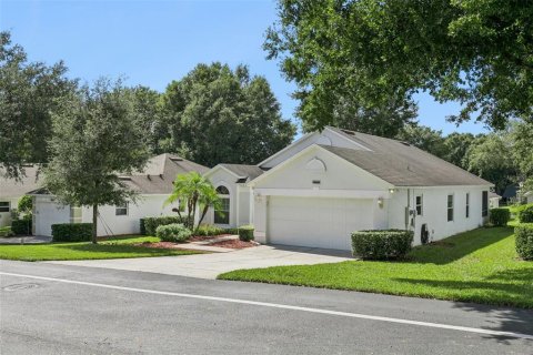 Villa ou maison à vendre à Clermont, Floride: 2 chambres, 160.16 m2 № 2420052 - photo 3