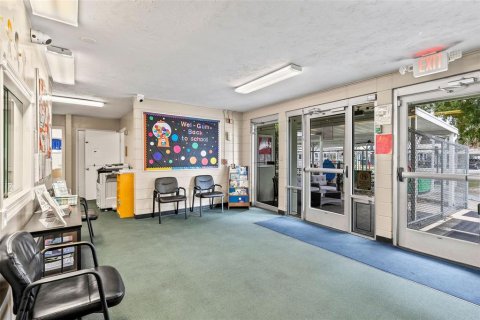 Купить коммерческую недвижимость в Лейк-Сити, Флорида 809.55м2, № 1900605 - фото 30