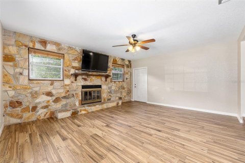 Casa en venta en Leesburg, Florida, 4 dormitorios, 204.38 m2 № 1912608 - foto 11