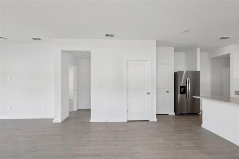 House in Palm Coast, Florida 4 bedrooms, 149.29 sq.m. № 2206709 - photo 3