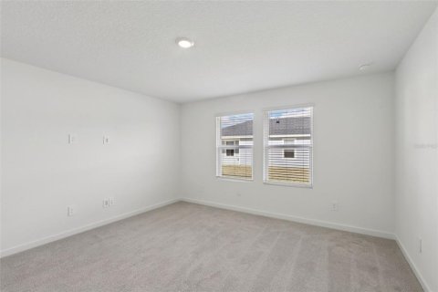 House in Palm Coast, Florida 4 bedrooms, 149.29 sq.m. № 2206709 - photo 12
