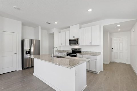 House in Palm Coast, Florida 4 bedrooms, 149.29 sq.m. № 2206709 - photo 6