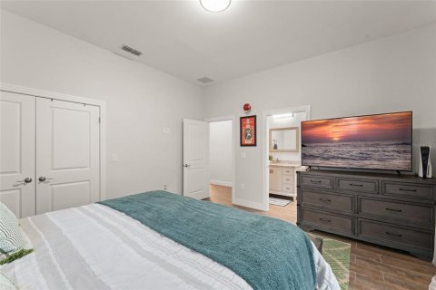 House in Orlando, Florida 4 bedrooms, 282.24 sq.m. № 1831571 - photo 17
