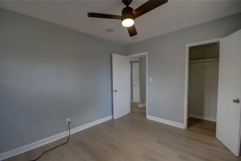 Villa ou maison à vendre à Saint Petersburg, Floride: 2 chambres, 65.4 m2 № 2322511 - photo 12