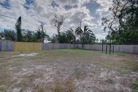 Villa ou maison à vendre à Saint Petersburg, Floride: 2 chambres, 65.4 m2 № 2322511 - photo 19