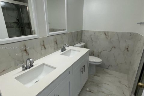 Touwnhouse à vendre à Weston, Floride: 3 chambres, 134.06 m2 № 2000114 - photo 11