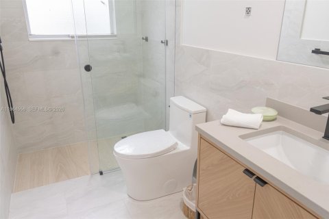 Condo in Pompano Beach, Florida, 3 bedrooms  № 2029484 - photo 15