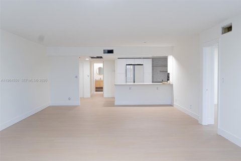 Condo in Pompano Beach, Florida, 3 bedrooms  № 2029484 - photo 27