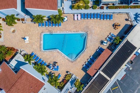Adosado en alquiler en Madeira Beach, Florida, 2 dormitorios, 96.62 m2 № 1787893 - foto 25