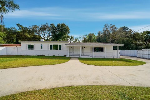 Casa en Orlando, Florida 3 dormitorios, 181.81 m2 № 2094036