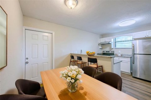 Villa ou maison à vendre à Orlando, Floride: 3 chambres, 93.65 m2 № 2156251 - photo 5
