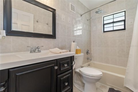 Casa en venta en Mount Dora, Florida, 3 dormitorios, 196.58 m2 № 1876141 - foto 23