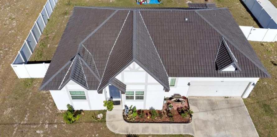 Casa en Kissimmee, Florida 3 dormitorios, 123.1 m2 № 1641104