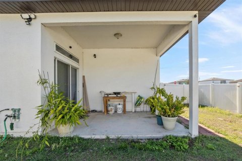 House in Kissimmee, Florida 3 bedrooms, 123.1 sq.m. № 1641104 - photo 28