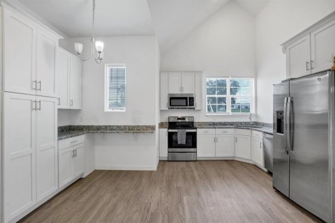 Villa ou maison à vendre à Kissimmee, Floride: 3 chambres, 123.1 m2 № 1641104 - photo 11