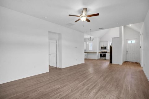 House in Kissimmee, Florida 3 bedrooms, 123.1 sq.m. № 1641104 - photo 6