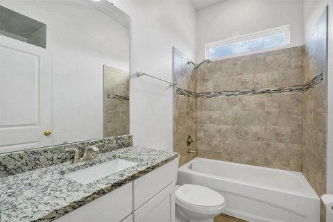 House in Kissimmee, Florida 3 bedrooms, 123.1 sq.m. № 1641104 - photo 15