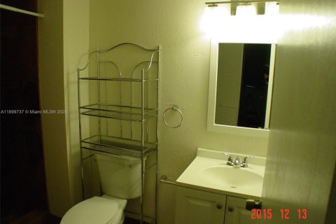 Condo in Coral Springs, Florida, 2 bedrooms  № 1950909 - photo 14