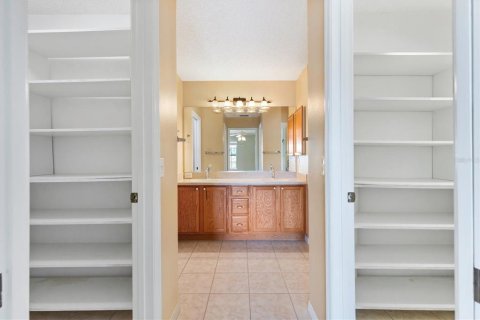 Casa en venta en The Villages, Florida, 3 dormitorios, 141.86 m2 № 2377521 - foto 20