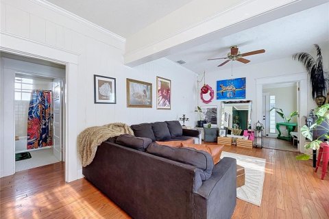 Propiedad comercial en venta en Tampa, Florida, 3 dormitorios, 185.8 m2 № 2342228 - foto 16