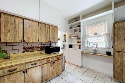 Propiedad comercial en venta en Tampa, Florida, 3 dormitorios, 185.8 m2 № 2342228 - foto 21