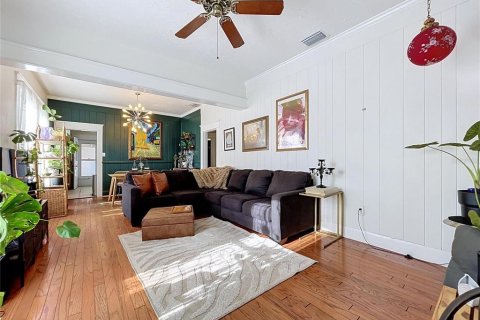 Propiedad comercial en venta en Tampa, Florida, 3 dormitorios, 185.8 m2 № 2342228 - foto 15