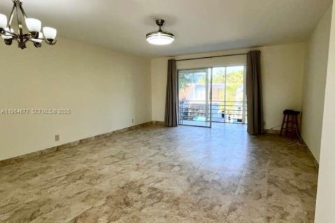 Condominio en Hallandale Beach, Florida, 1 dormitorio  № 2026316