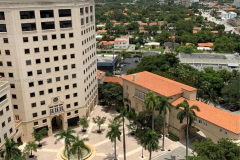 Copropriété à louer à Coral Gables, Floride: 2 chambres, 102.1 m2 № 1994143 - photo 1