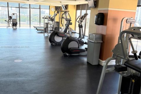 Copropriété à louer à Coral Gables, Floride: 2 chambres, 102.1 m2 № 1994143 - photo 8