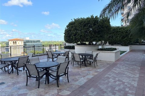 Copropriété à louer à Coral Gables, Floride: 2 chambres, 102.1 m2 № 1994143 - photo 10