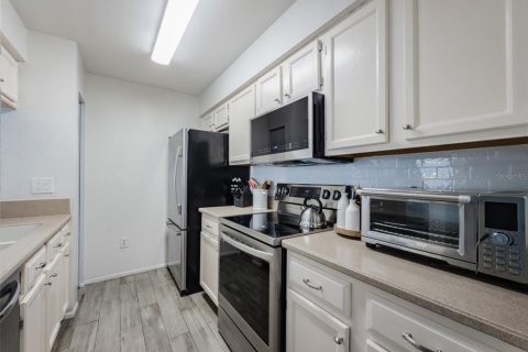 Adosado en alquiler en Brandon, Florida, 2 dormitorios, 107.67 m2 № 1640757 - foto 11