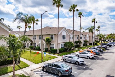Adosado en alquiler en Brandon, Florida, 2 dormitorios, 107.67 m2 № 1640757 - foto 3