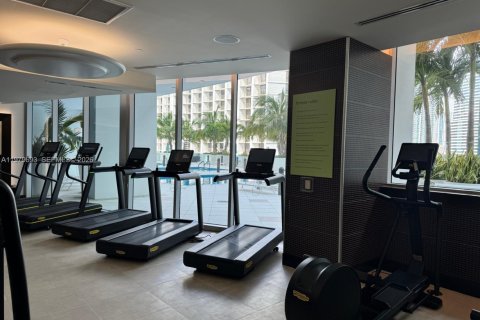 Condominio en alquiler en Miami, Florida, 1 dormitorio, 76.37 m2 № 2043358 - foto 29